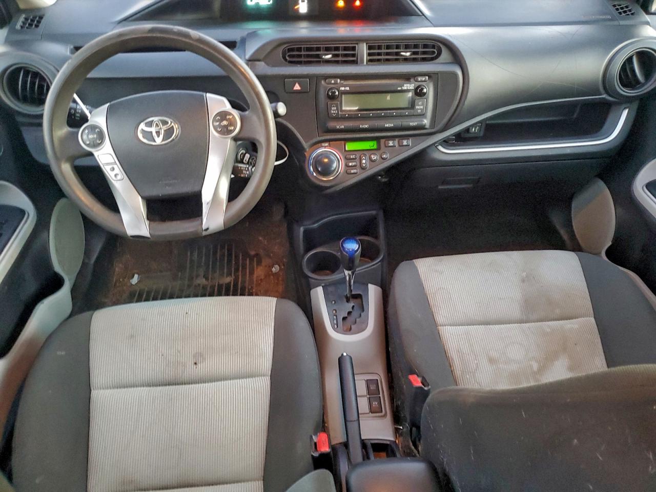 2014 Toyota Prius C VIN: JTDKDTB3XE1063713 Lot: 96581885