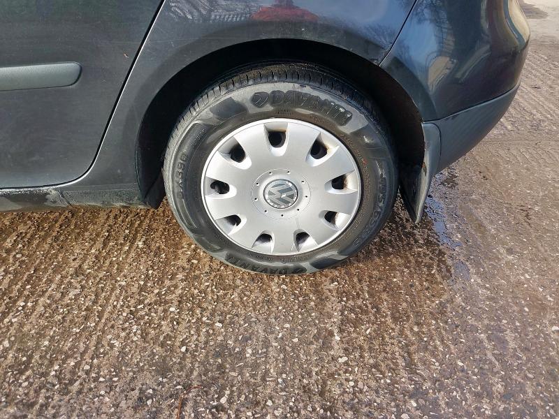 2005 VOLKSWAGEN GOLF 1.9 S TDI 5DR [AC]