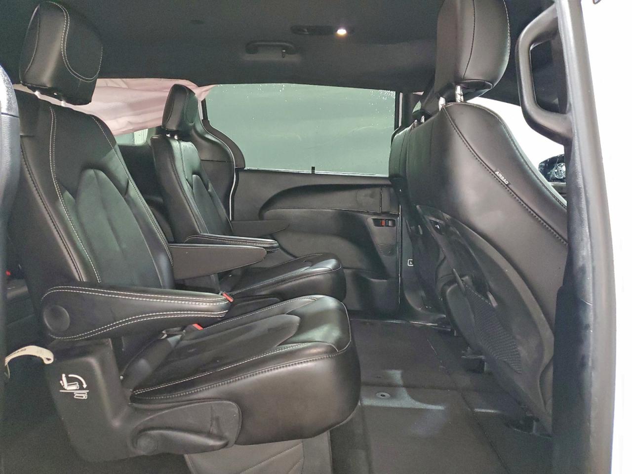 2025 Chrysler Pacifica Select VIN: 2C4RC1BG5SR600570 Lot: 96202915