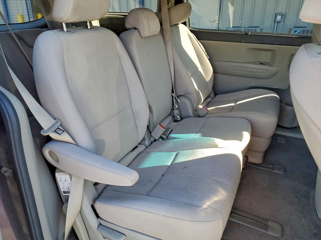 2016 Kia Sedona Lx VIN: KNDMB5C14G6094226 Lot: 97440135