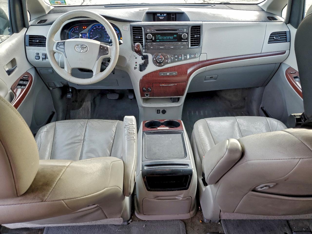 2014 Toyota Sienna Xle VIN: 5TDYK3DC6ES425990 Lot: 95483855