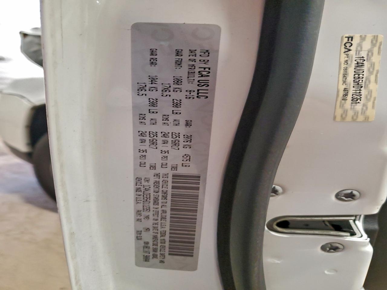 2017 Jeep Compass Latitude VIN: 1C4NJDEB5HD112351 Lot: 97532285