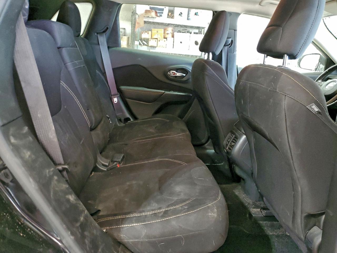 2016 Jeep Cherokee Latitude VIN: 1C4PJMCB8GW109202 Lot: 96310305