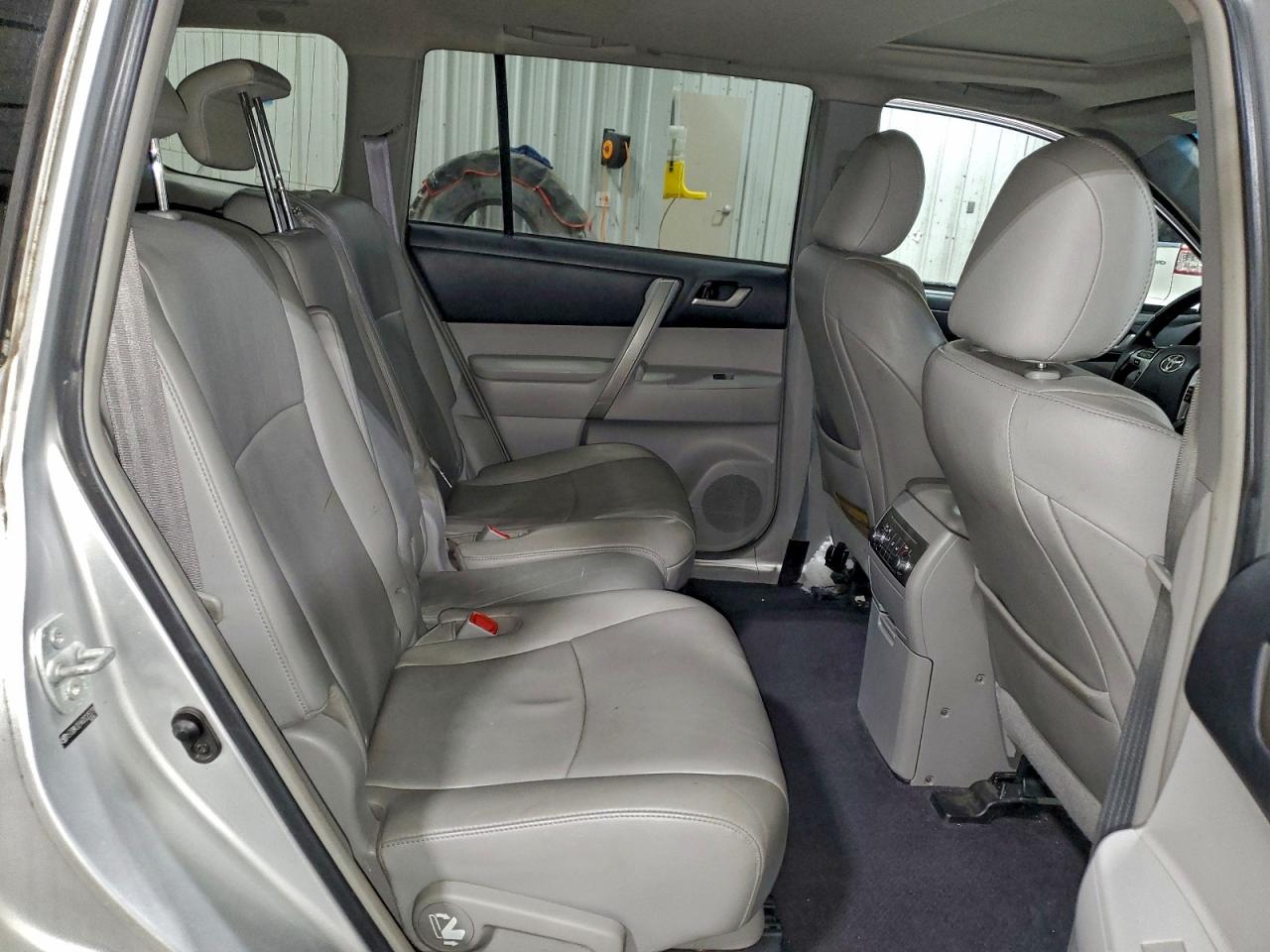 2013 Toyota Highlander Base VIN: 5TDBK3EH4DS225379 Lot: 95936935