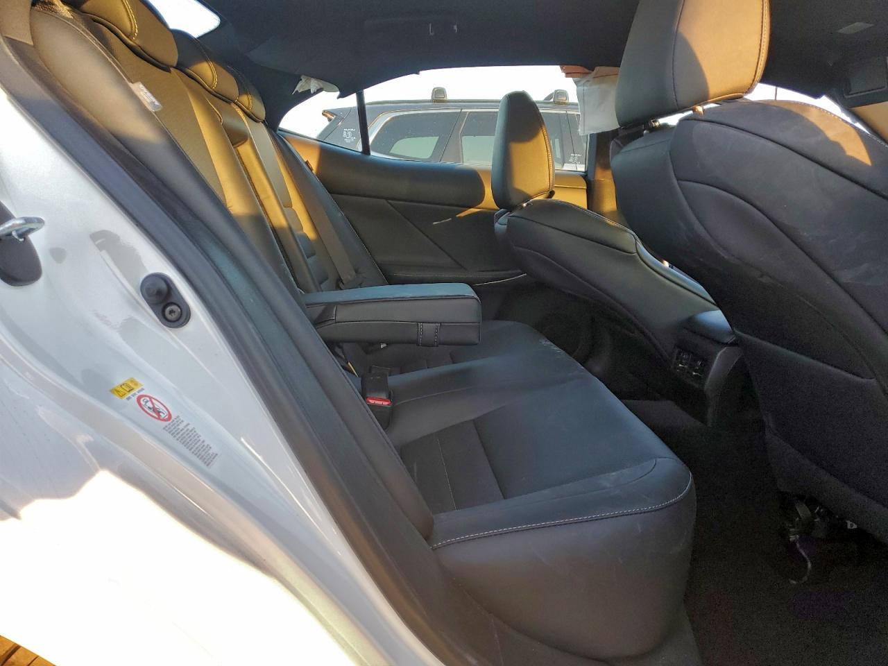 2018 Lexus Is 300 VIN: JTHBA1D27J5072369 Lot: 95006165