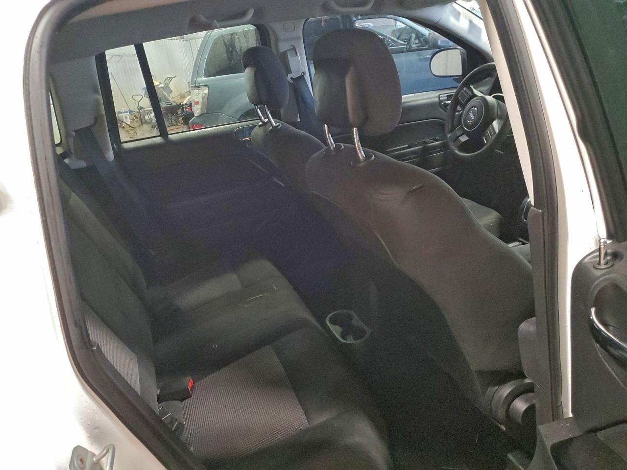 2014 Jeep Compass Sport VIN: 1C4NJCBA8ED561055 Lot: 93988435