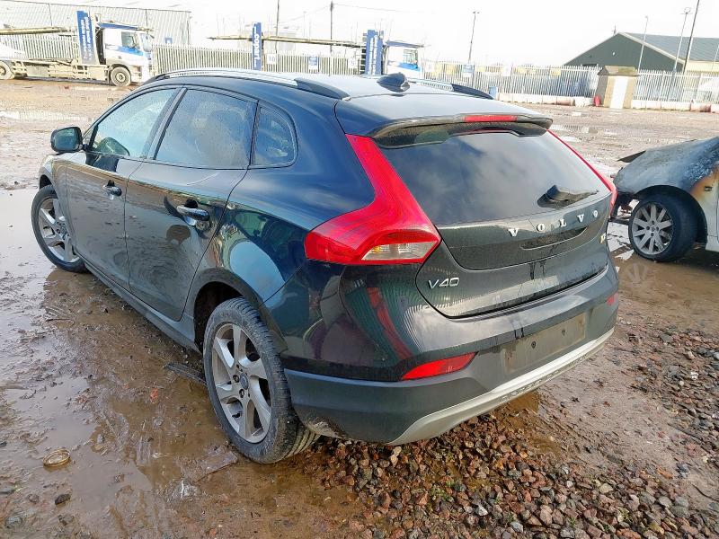 2013 VOLVO V40 D2 CROSS COUNTRY LUX NAV 5DR