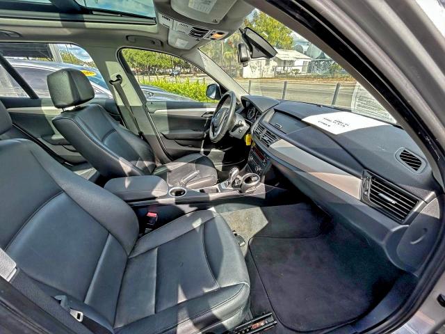 Crossovers BMW X1 2014 Silver