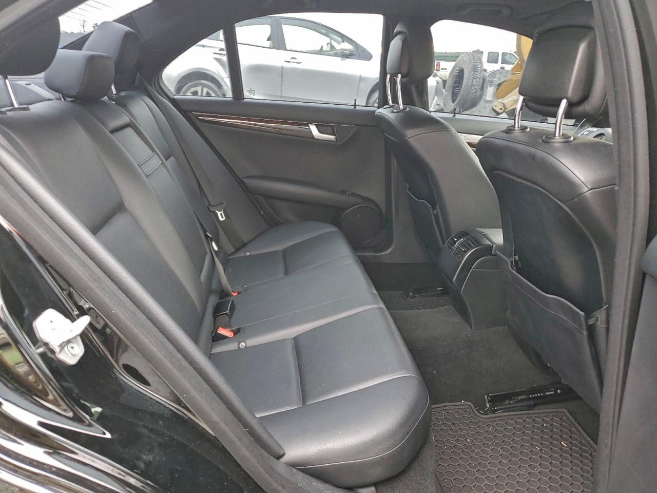 2014 Mercedes-Benz C 250 VIN: WDDGF4HB6ER313735 Lot: 96033125