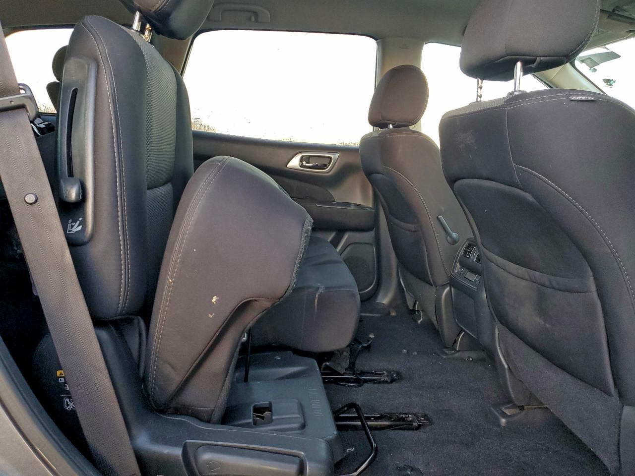 2017 Nissan Pathfinder S VIN: 5N1DR2MM2HC633430 Lot: 96353255