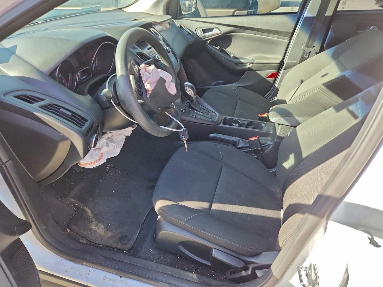 2016 Ford Focus Se VIN: 1FADP3F21GL217031 Lot: 96598975