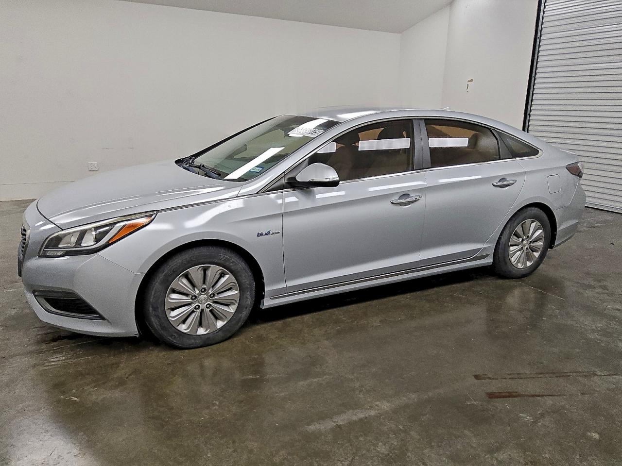 2017 Hyundai Sonata Hybrid VIN: KMHE24L19HA056905 Lot: 95553075
