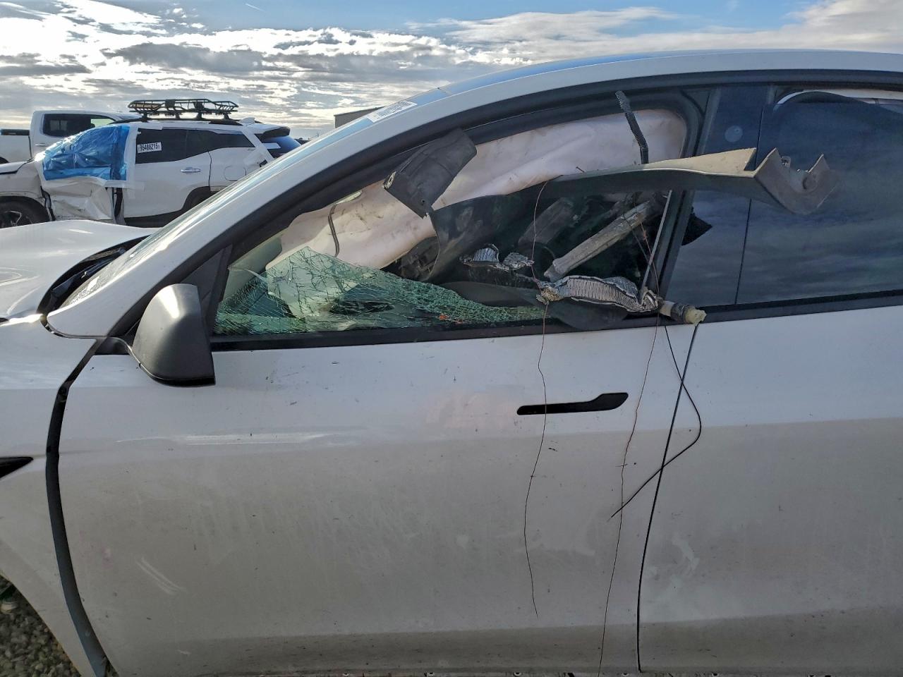 2021 Tesla Model Y VIN: 5YJYGDEF2MF076202 Lot: 95298035