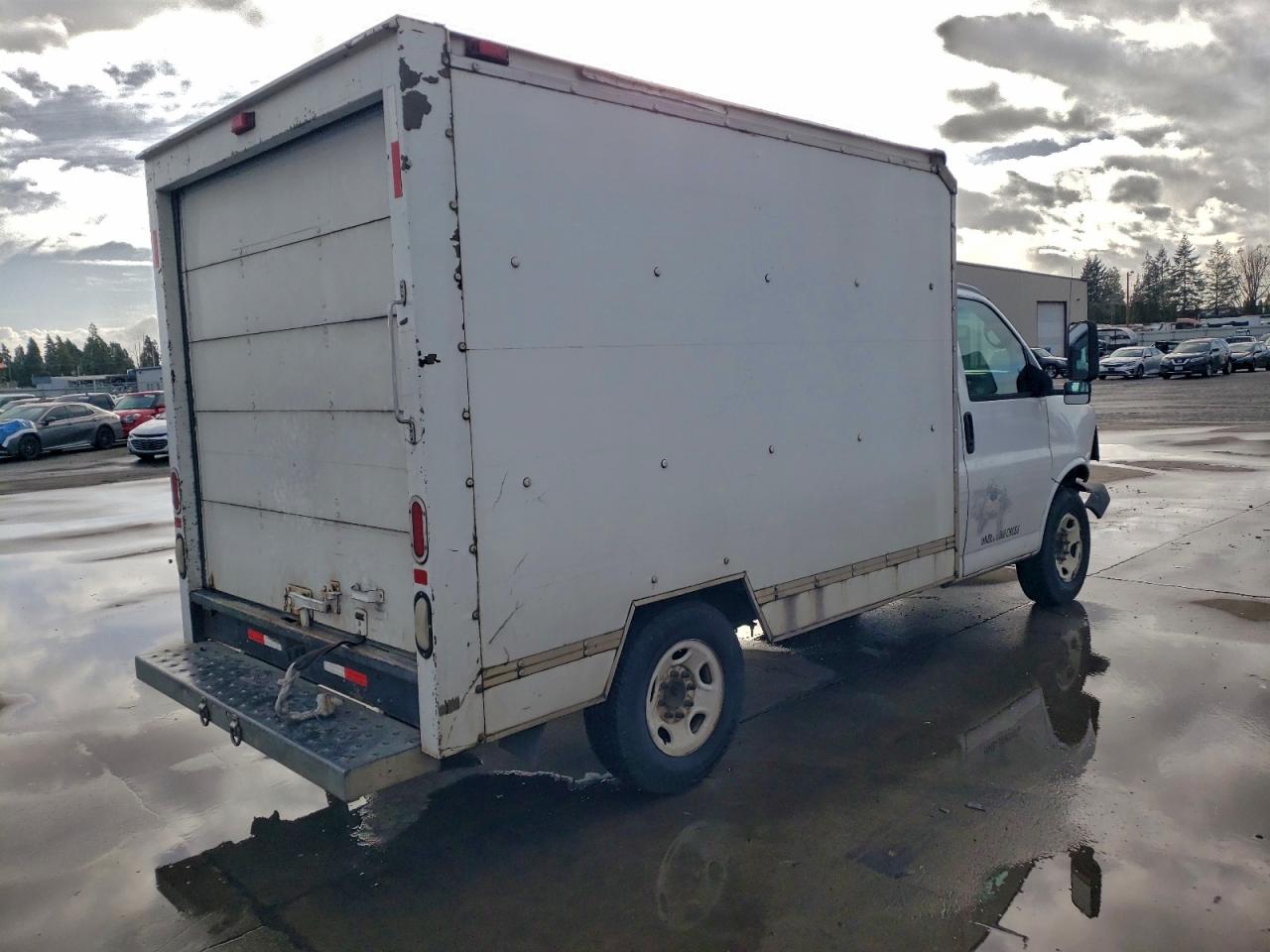 2007 GMC Savana Cutaway G3500 VIN: 1GDGG31V971903964 Lot: 97187405