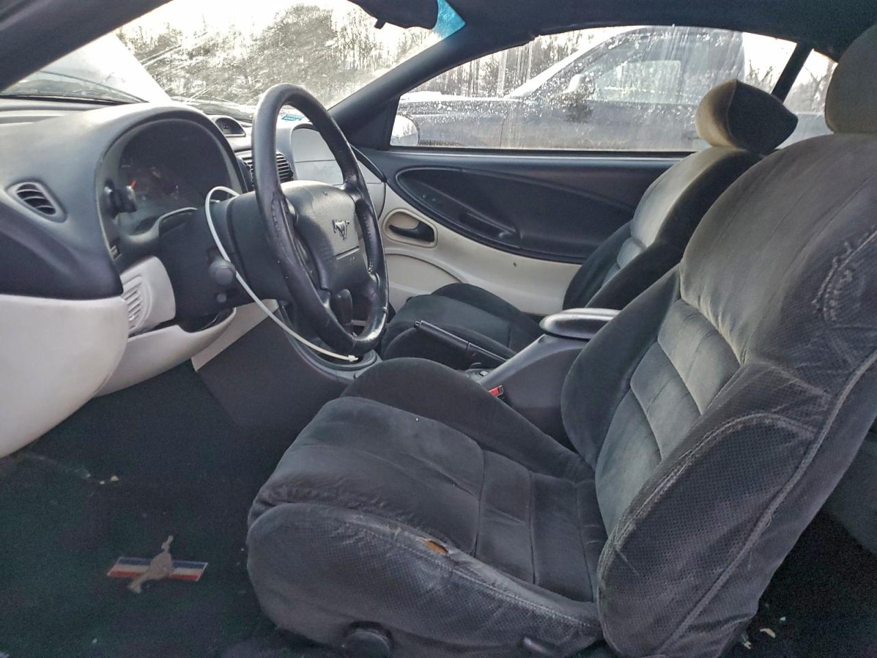 1996 Ford Mustang Gt VIN: 1FALP45X8TF175514 Lot: 97001525