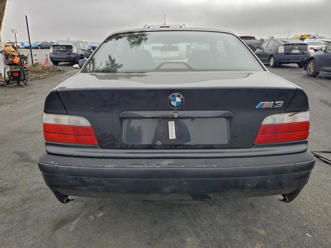 Фото: WBSBF9328SEH02545