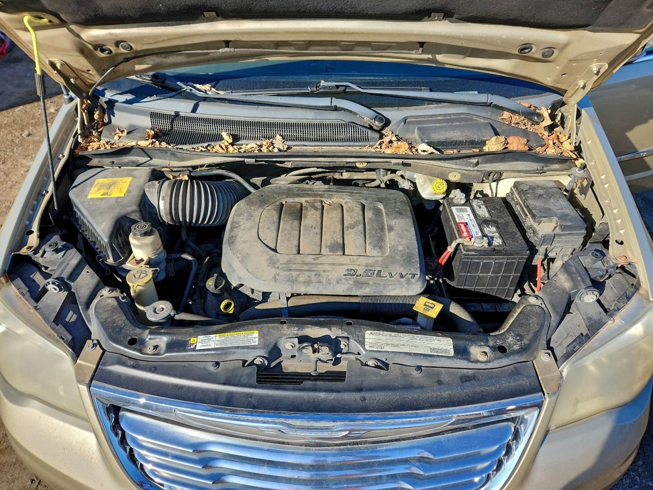 2011 Chrysler Town & Country Touring L VIN: 2A4RR8DG8BR614770 Lot: 95871545