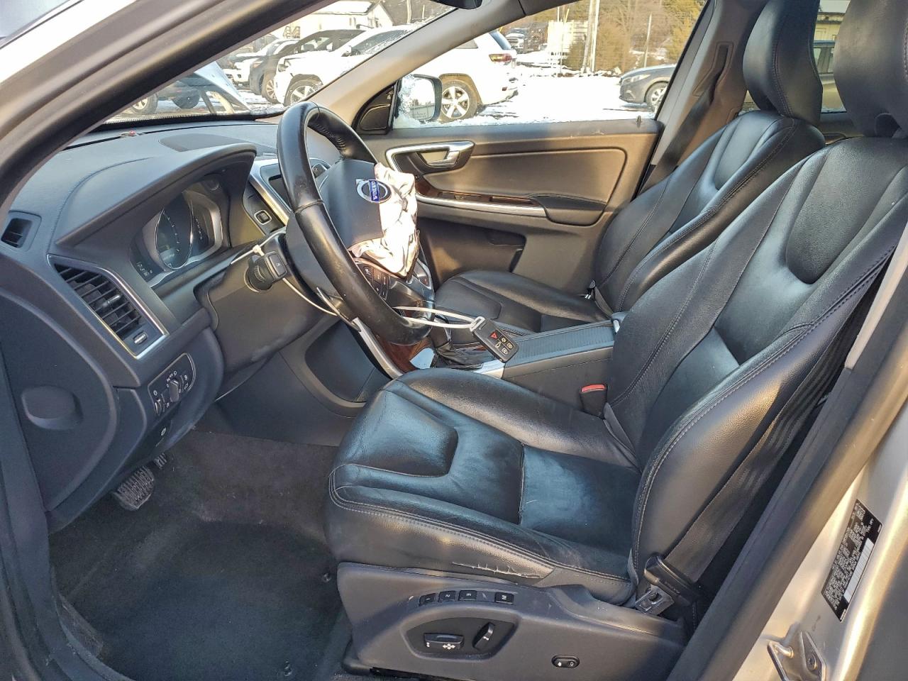 2015 Volvo Xc60 T6 Platinum VIN: YV4902RM2F2663783 Lot: 97209955