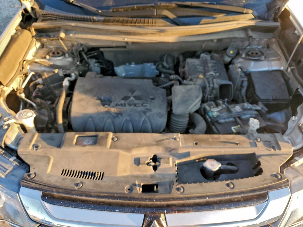 2018 Mitsubishi Outlander Se VIN: JA4AZ3A3XJZ062016 Lot: 96077415