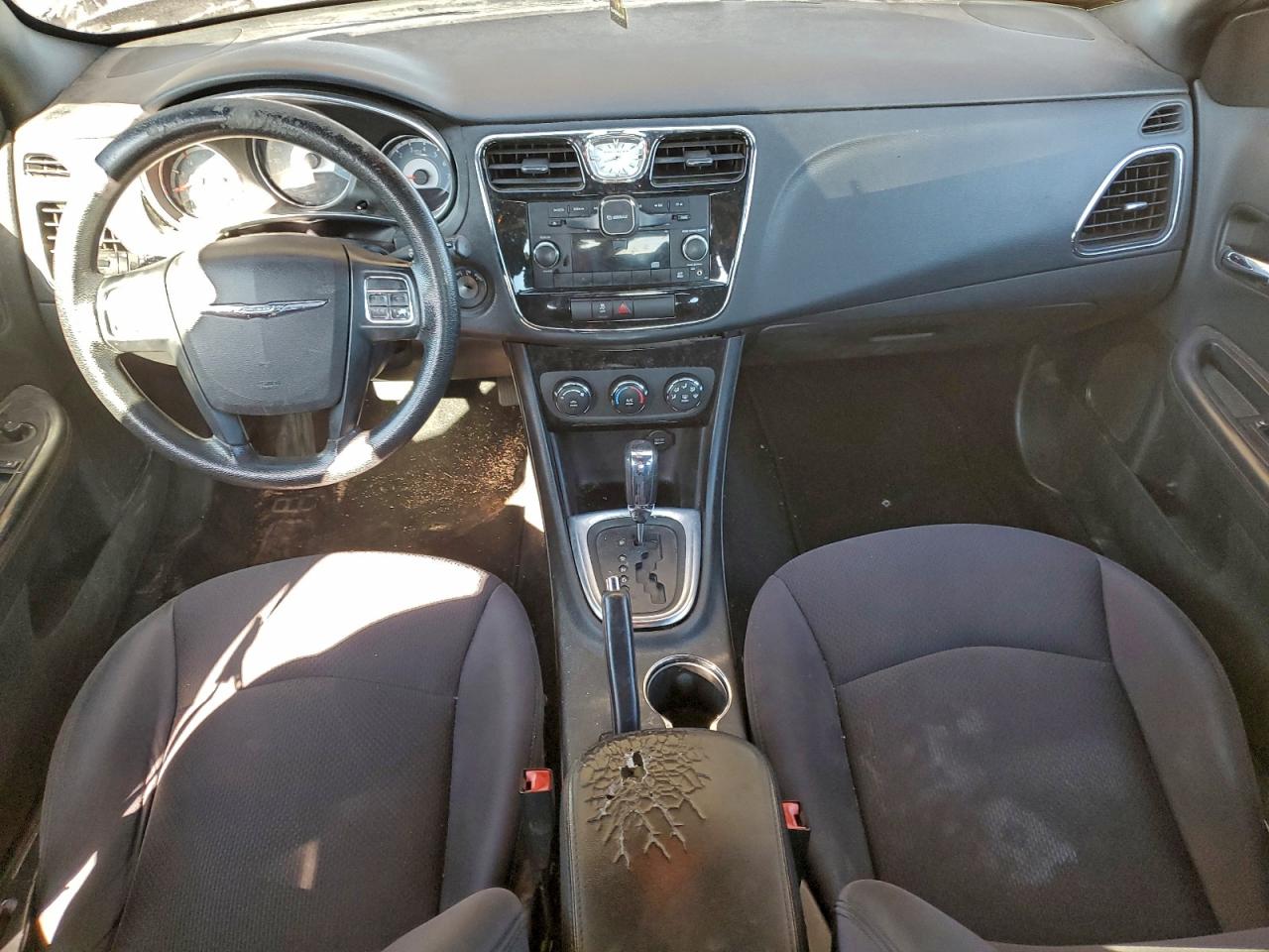 2014 Chrysler 200 Lx VIN: 1C3CCBAB0EN206823 Lot: 94943315