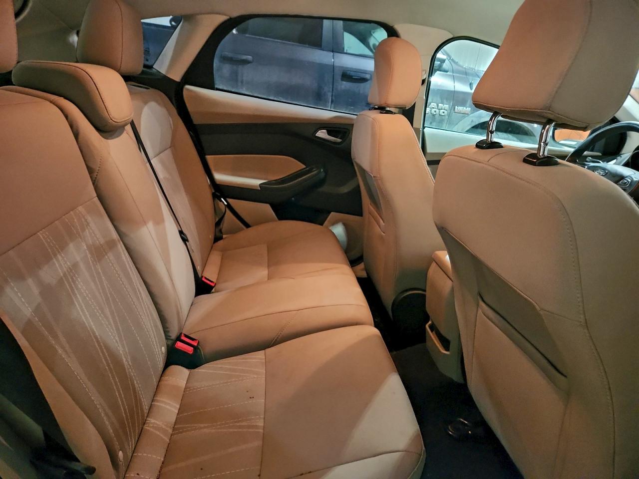 2016 Ford Focus Se VIN: 1FADP3KE2GL272927 Lot: 96841715