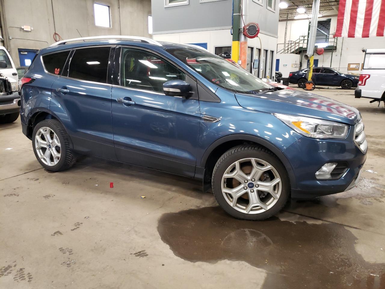 1FMCU9J99JUC84818 FORD ESCAPE 2018