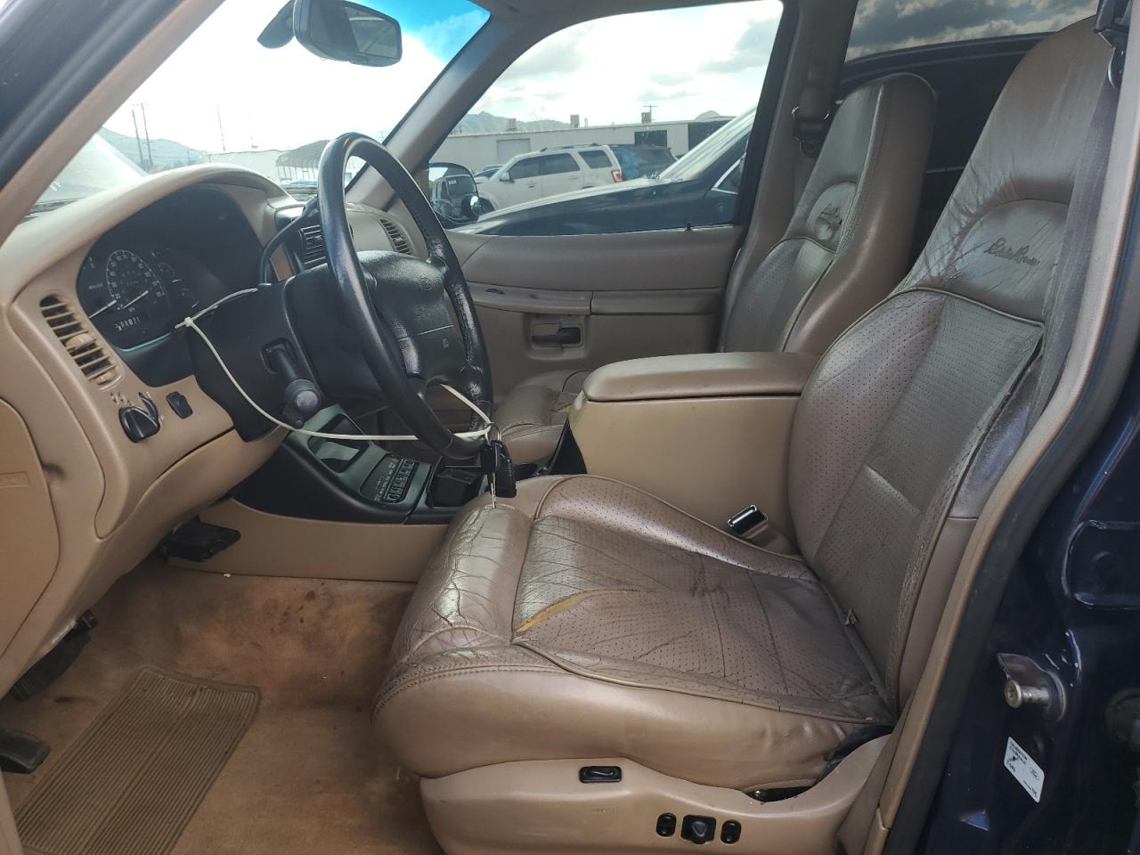 1FMDU35P8VZB98886 1997 Ford Explorer