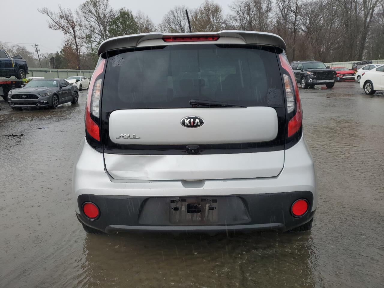 KNDJN2A28J7547639 2018 Kia Soul