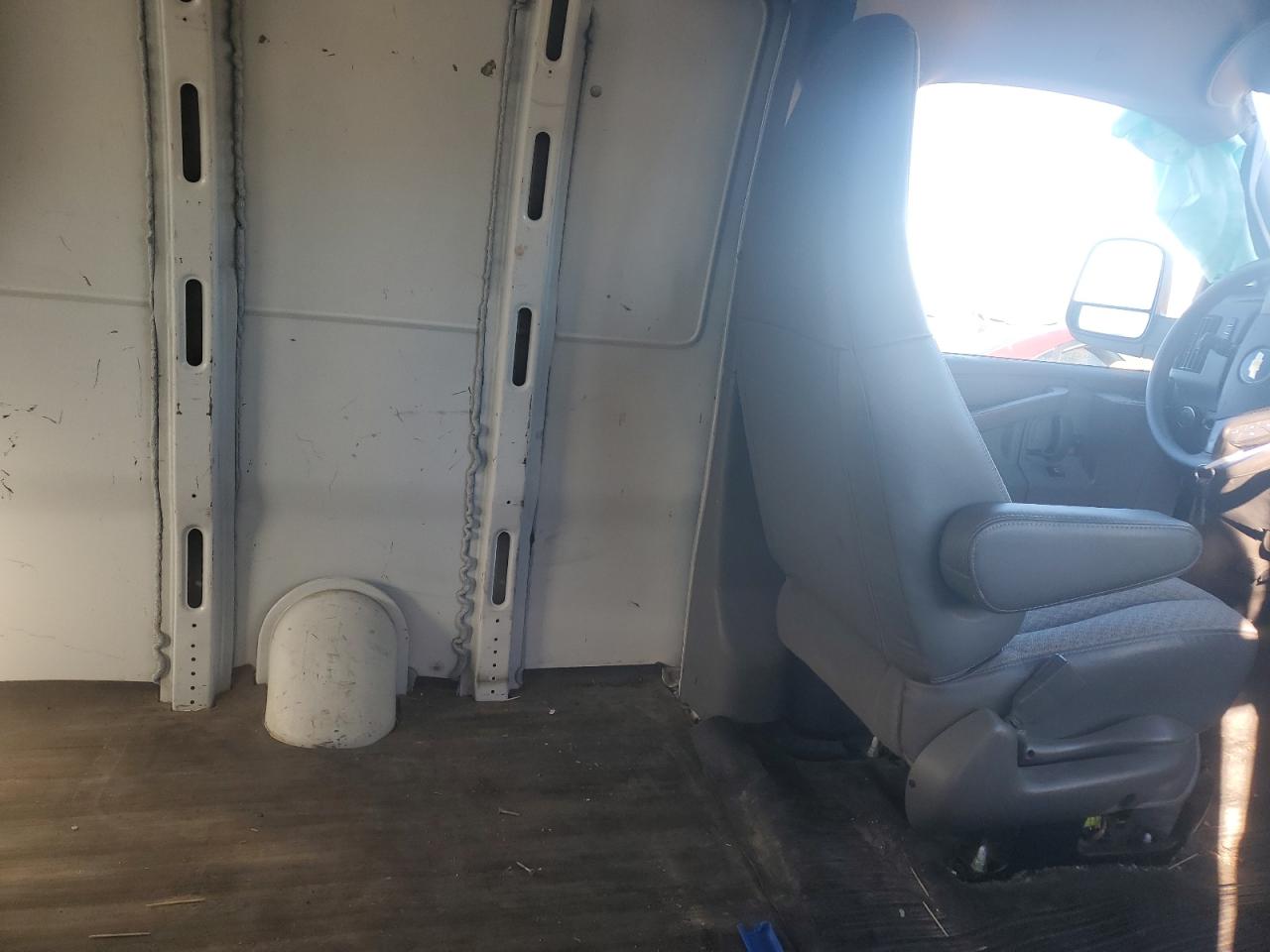 1GCWGAFF0G1126175 CHEVROLET EXPRESS 2016