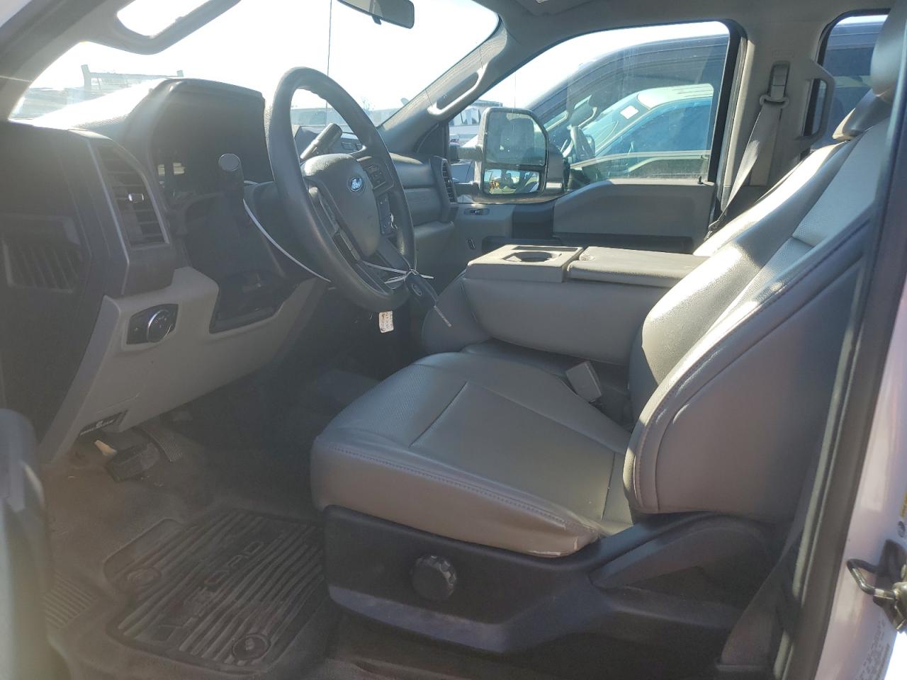VIN: 1FT8W3BT1KEF77362 2019 FORD F350
