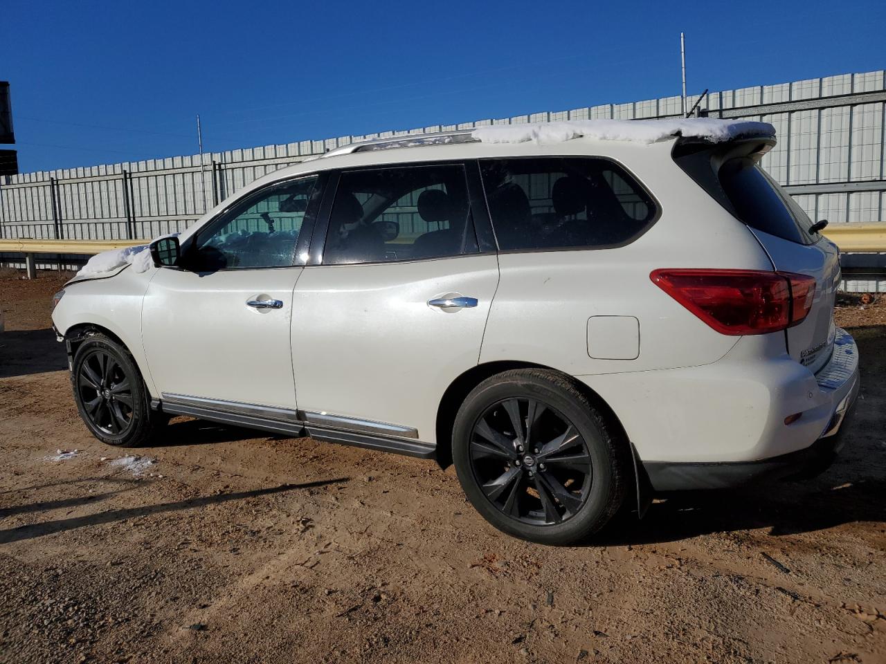 5N1DR2MM5HC671251 NISSAN PATHFINDER 2017