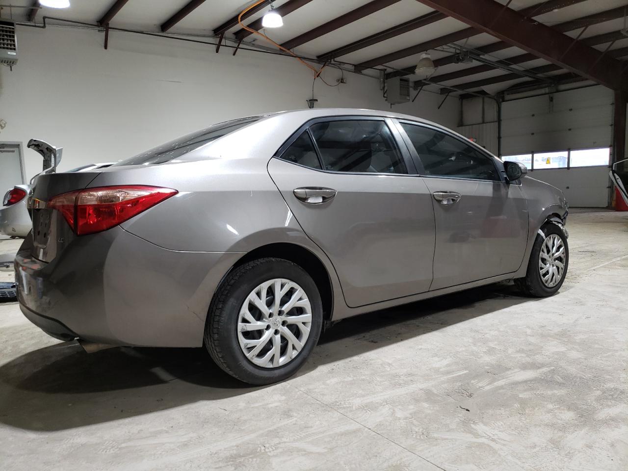 5YFBURHE8KP875563 TOYOTA COROLLA 2019