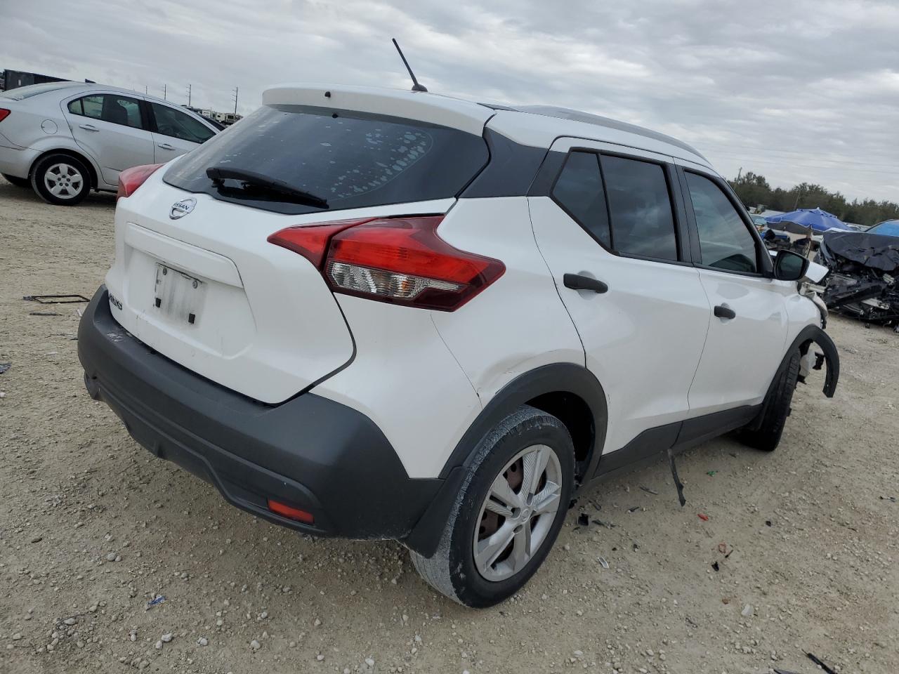 3N1CP5CU7JL530302 NISSAN KICKS 2018