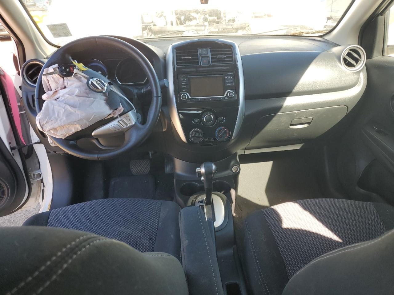 3N1CN7APXHL804231 NISSAN VERSA 2017