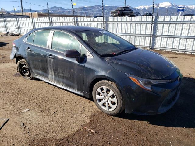 VIN 4T1B11HK1JU012097 2018 Toyota Camry, LE no.4