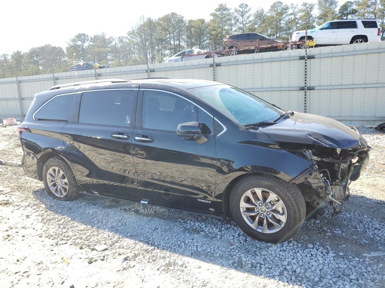 5TDJRKEC0MS020227 2021 Toyota Sienna Xle