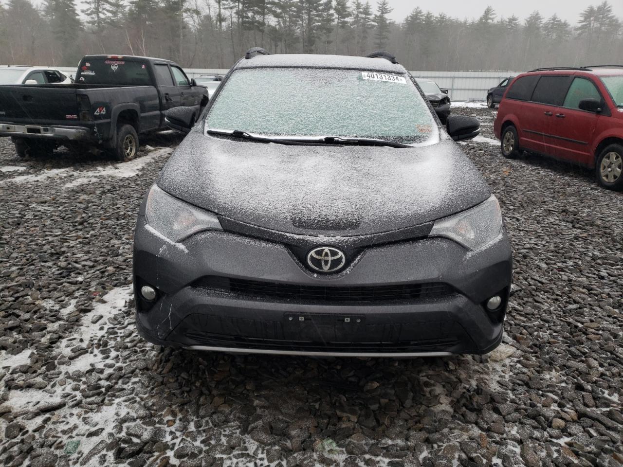 2T3RFREVXJW843165 TOYOTA RAV4 2018