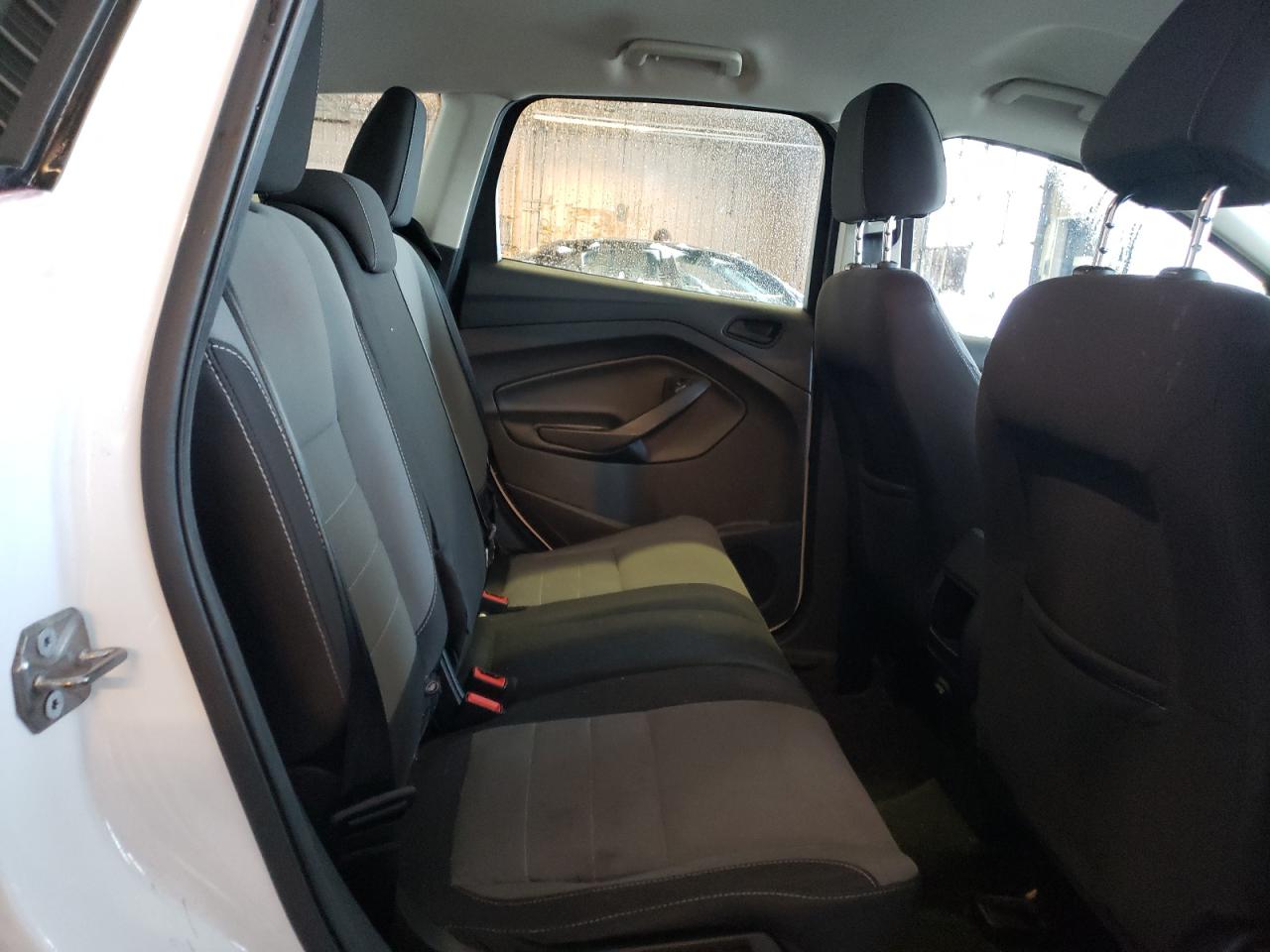 1FMCU0F72HUF00313 FORD ESCAPE 2017