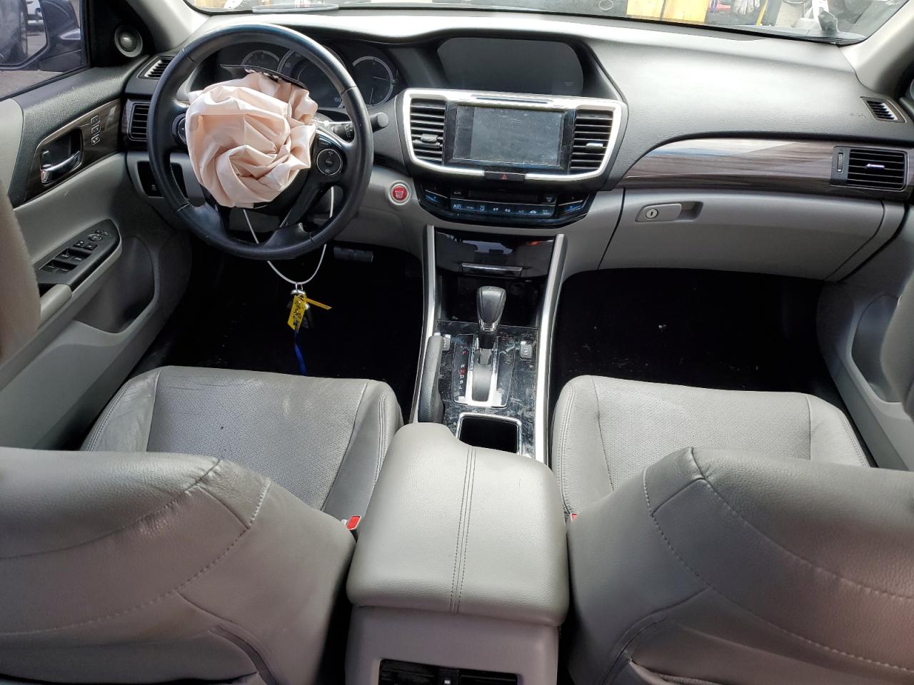 1HGCR2F85HA213433 HONDA ACCORD 2017