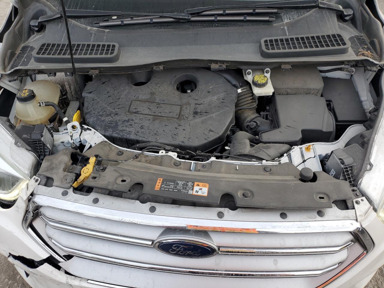 1FMCU0J98HUD42455 FORD ESCAPE 2017