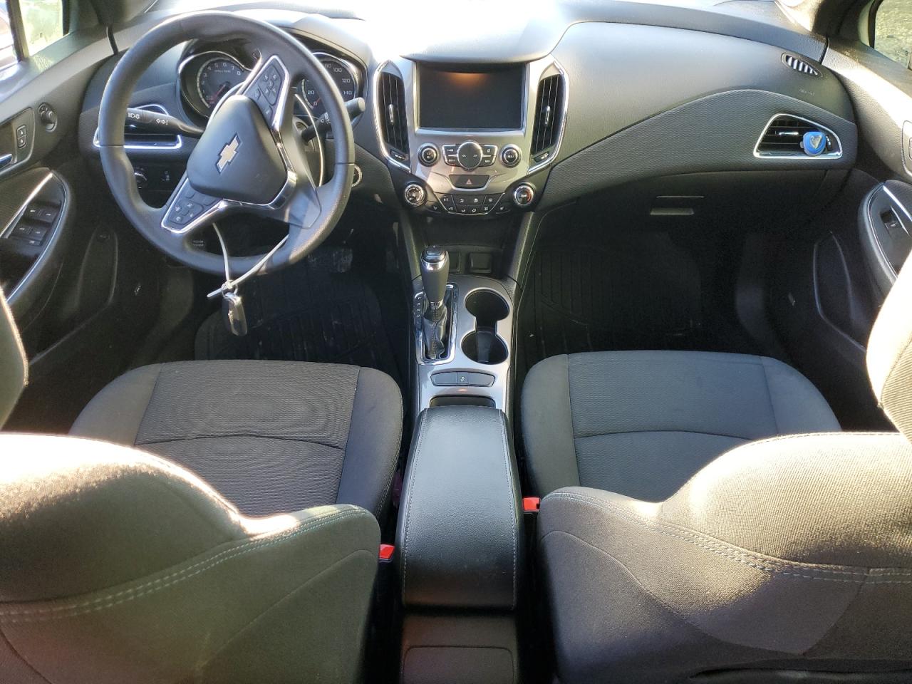 1G1BE5SM1J7172403 CHEVROLET CRUZE 2018