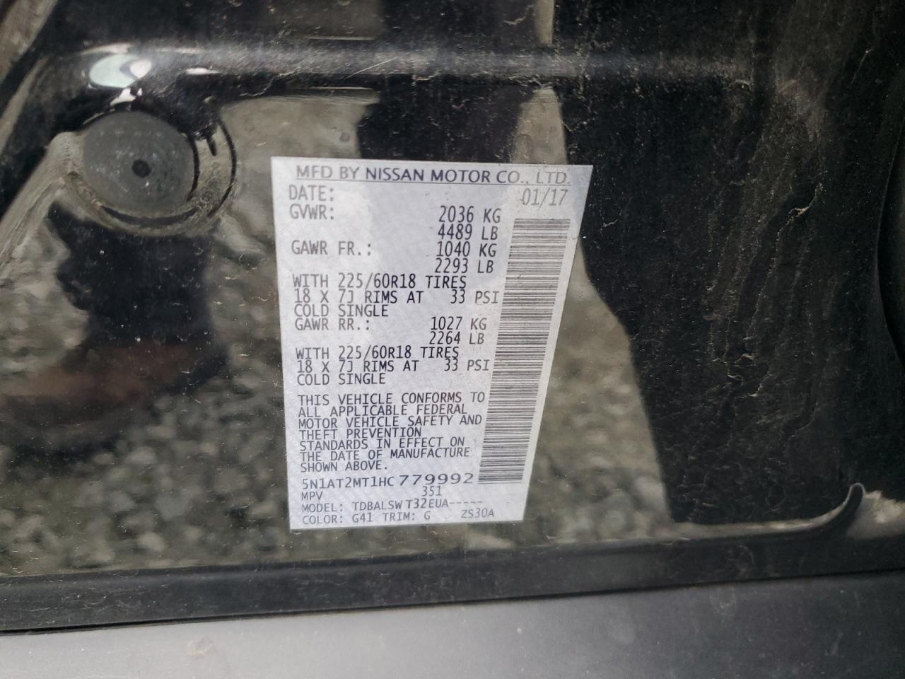 5N1AT2MT1HC779992 NISSAN ROGUE 2017