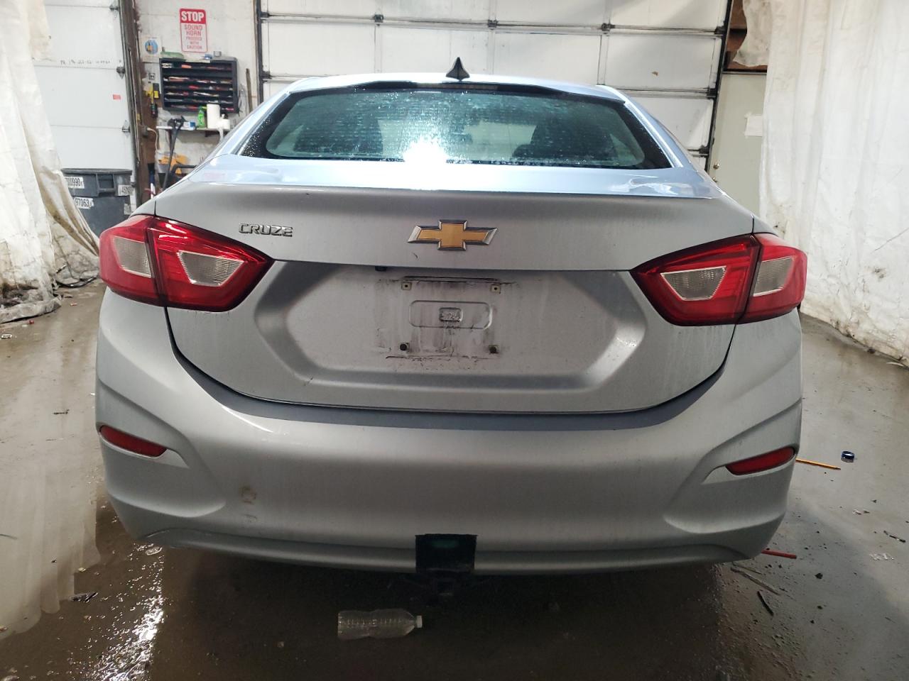 1G1BC5SM2J7170603 CHEVROLET CRUZE 2018