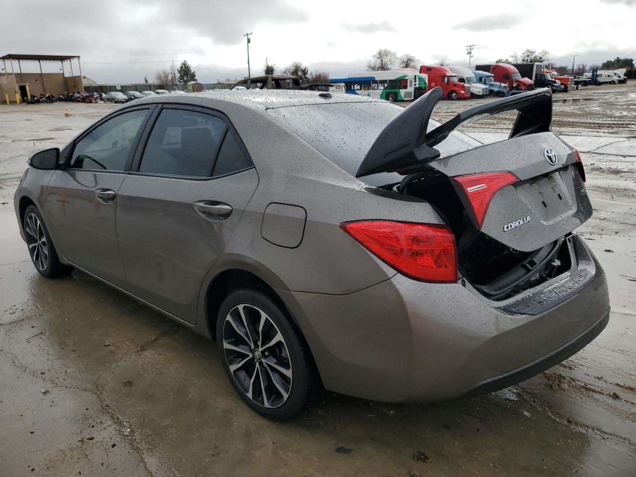 5YFBURHE9JP782145 TOYOTA COROLLA 2018