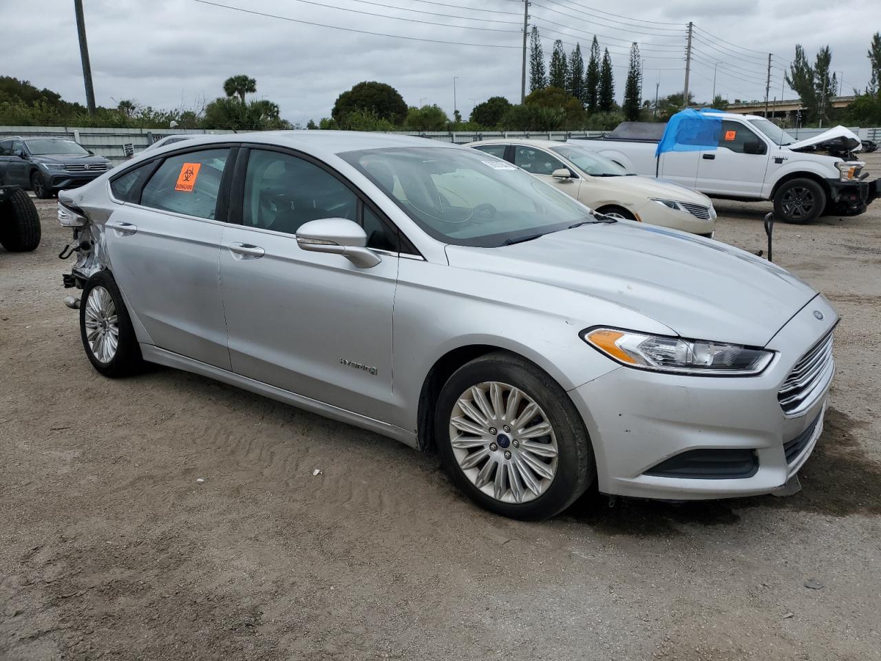3FA6P0LU8GR241177 FORD FUSION 2016