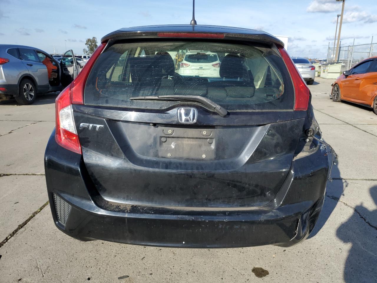 JHMGK5H56GS010891 HONDA FIT 2016