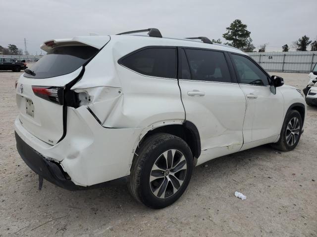 VIN 5TDGZRAH5MS514359 2021 Toyota Highlander, Xle no.3