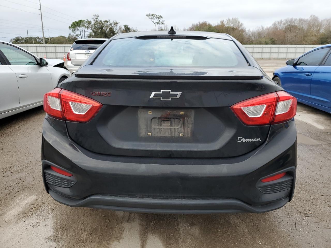 1G1BE5SM9J7136958 CHEVROLET CRUZE 2018