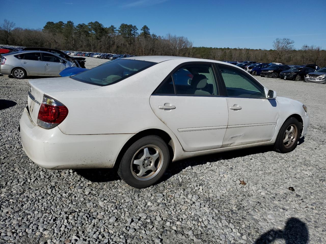 JTDBE32K263044549 2006 Toyota Camry Le