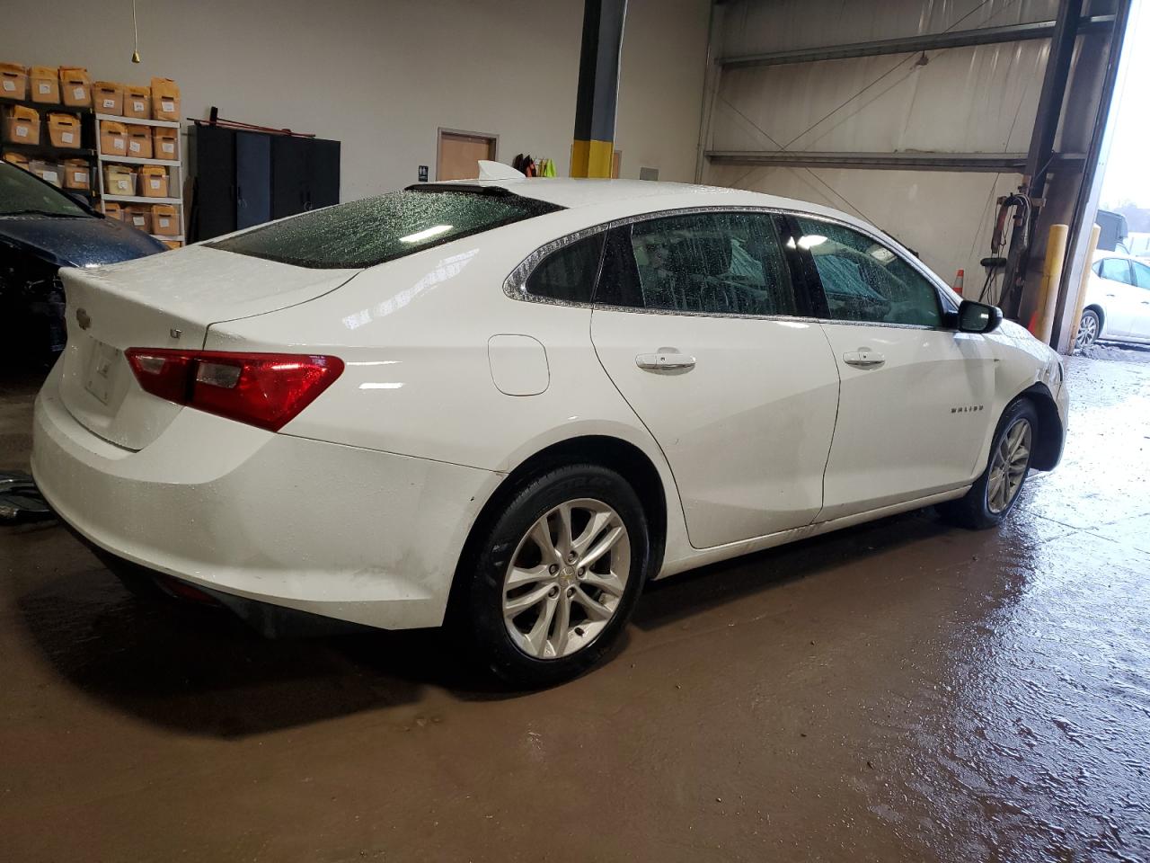 1G1ZD5STXJF150818 2018 Chevrolet Malibu Lt